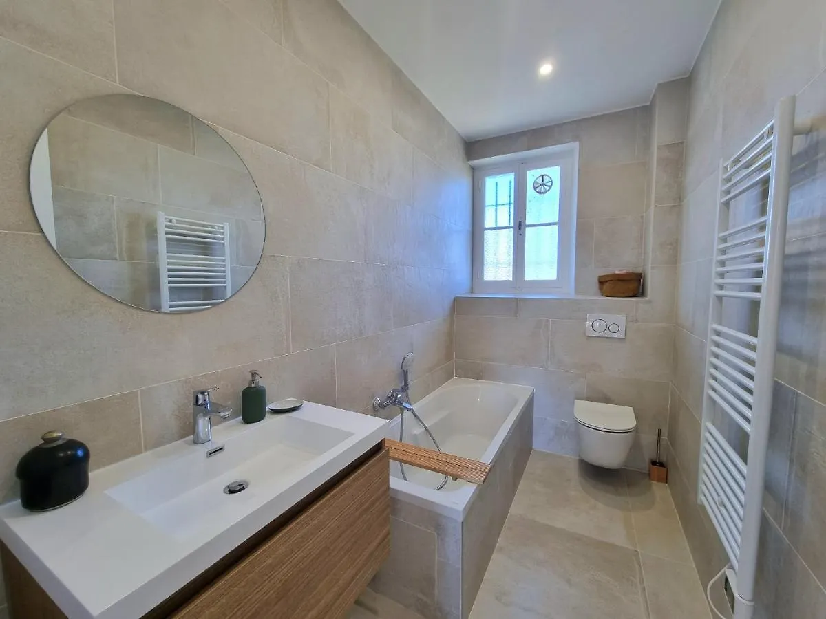 Appartement Spacieux De Standing - Parking Gratuit Aix-en-Provence Apartment